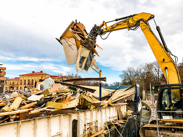 Best Yard Waste Removal  in Clarendon Hls, IL